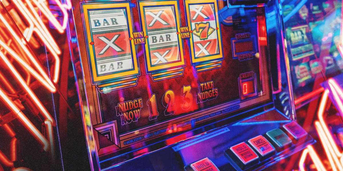 How to Protect Your Money at Online Casinos