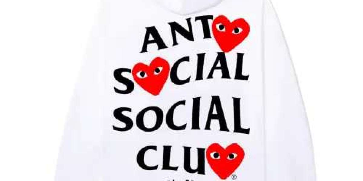 CDG Shirt: A Timeless Fashion Icon Redefining Modern Streetwear